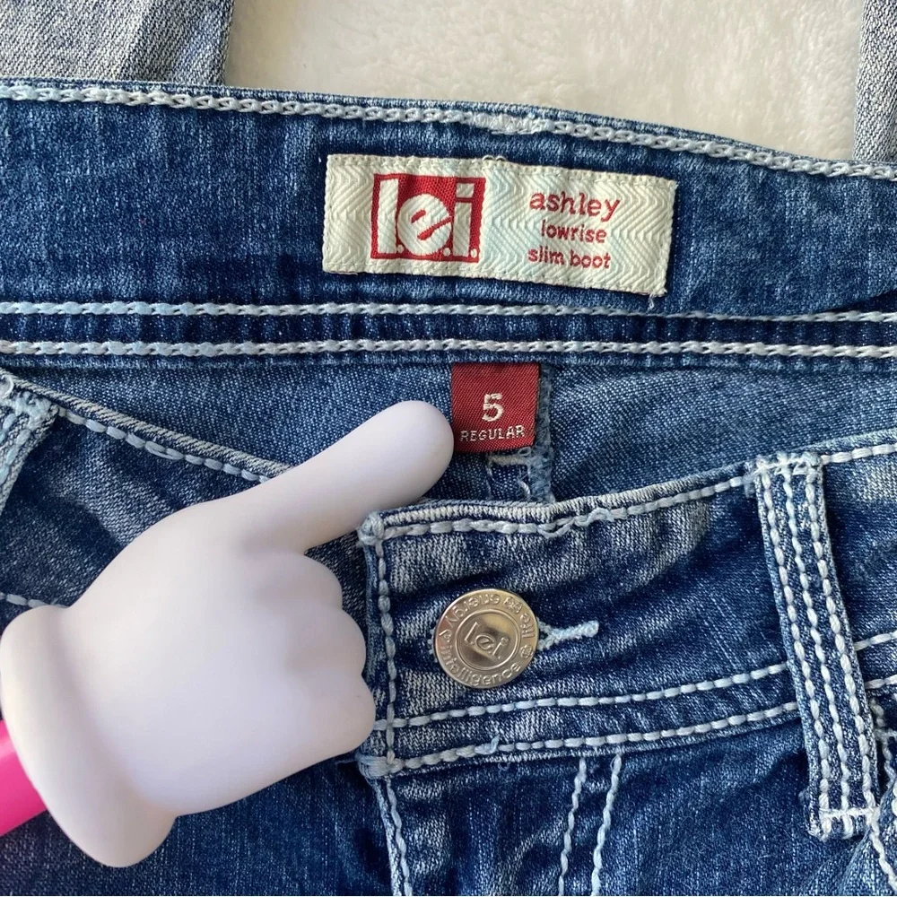 LEI Women's Low Rise Slim Boot Jeans Light Blue Size 5 Ashley Bling bedazzled - Picture 3 of 10